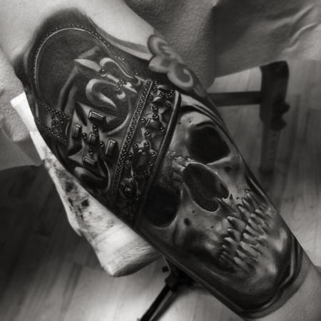 Tattoos - Realistic black and gray skull with crown, Brent Olson Art Junkies Tattoo - 104978